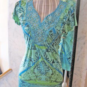 ROZ & ALI GREEN AND BLUE PATTERN TOP WOMEN'S SIZE SMALL RAYON & POLYESTER